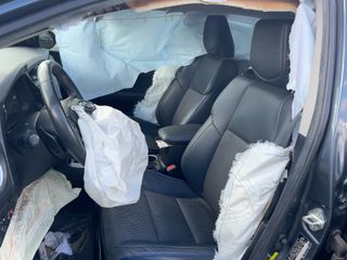 2019 Toyota Corolla SE - Interior Front Seat Image